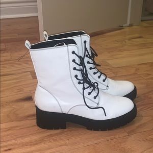 NEVER WORN combat white boots